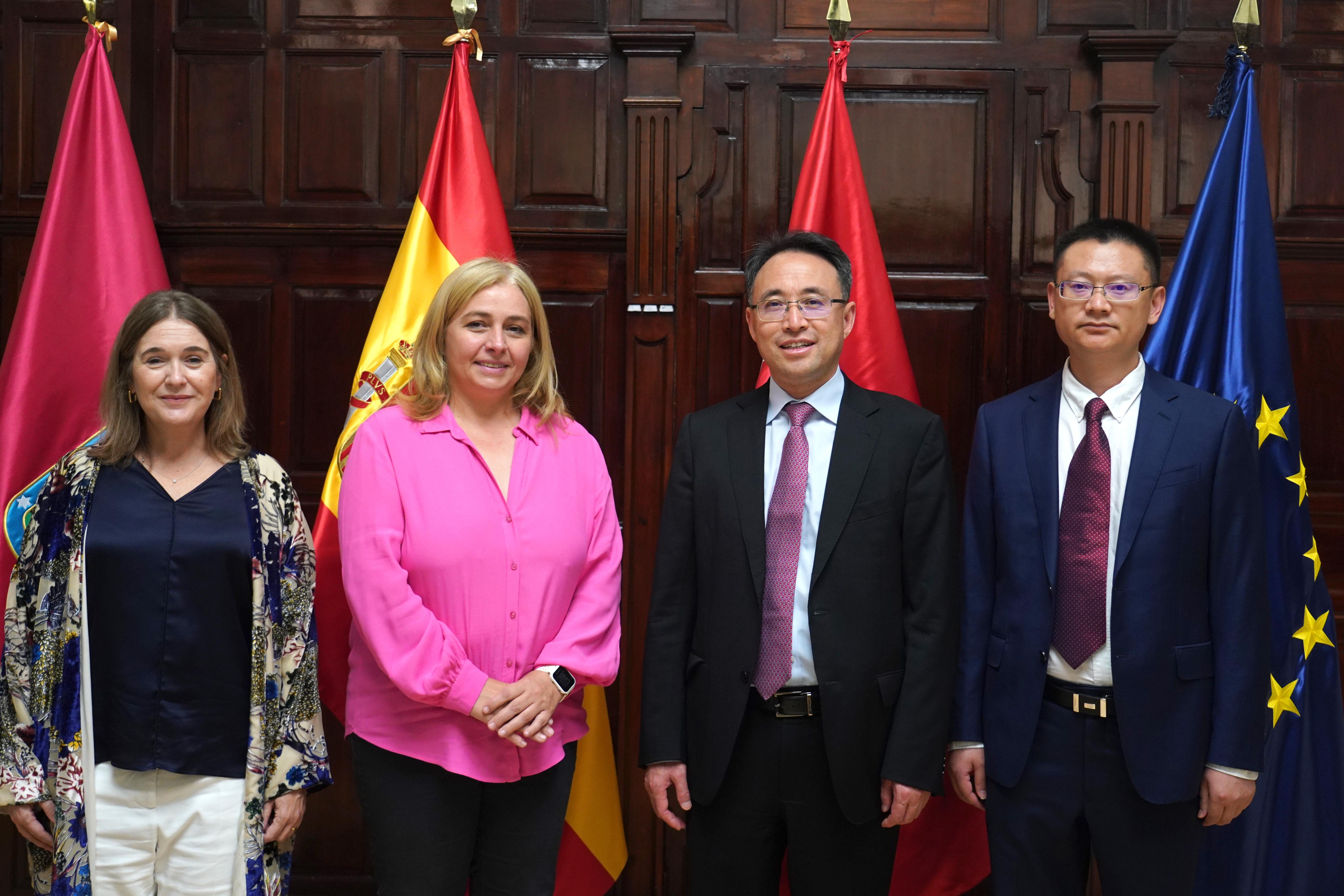 Delegaci&oacute;n Chengdu 14 septiembre