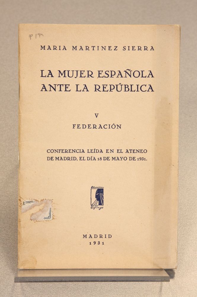 Vitrina 4. La mujer española ante la República
