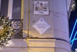 El Ayuntamiento de Madrid recuerda al Movimiento 15M con una placa