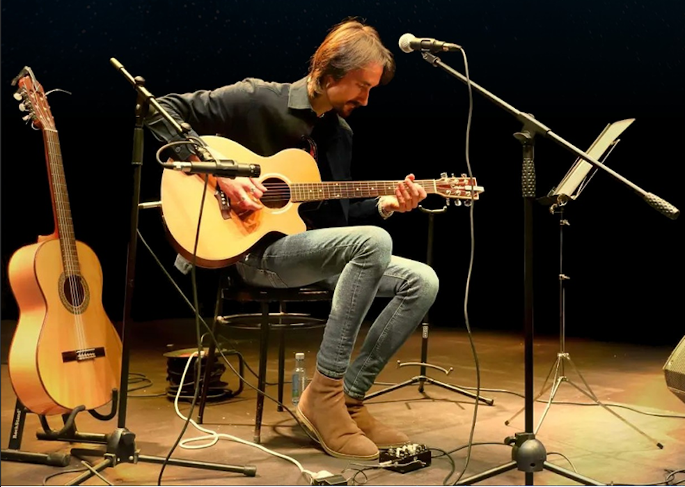 MÚSICA-POESÍA. 'El Sueño y el Eco' por Pablo Vila