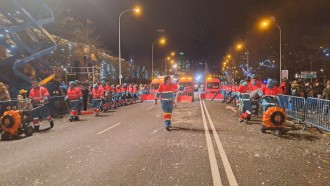 Panor&aacute;mica de la limpieza tras la Cabalgata de Reyes