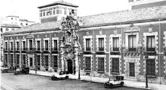 Fachada del Hospicio