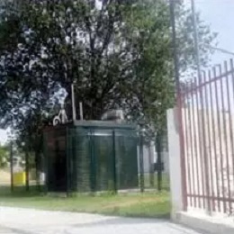 Foto estaci&oacute;n de calidad del aire Barajas Pueblo