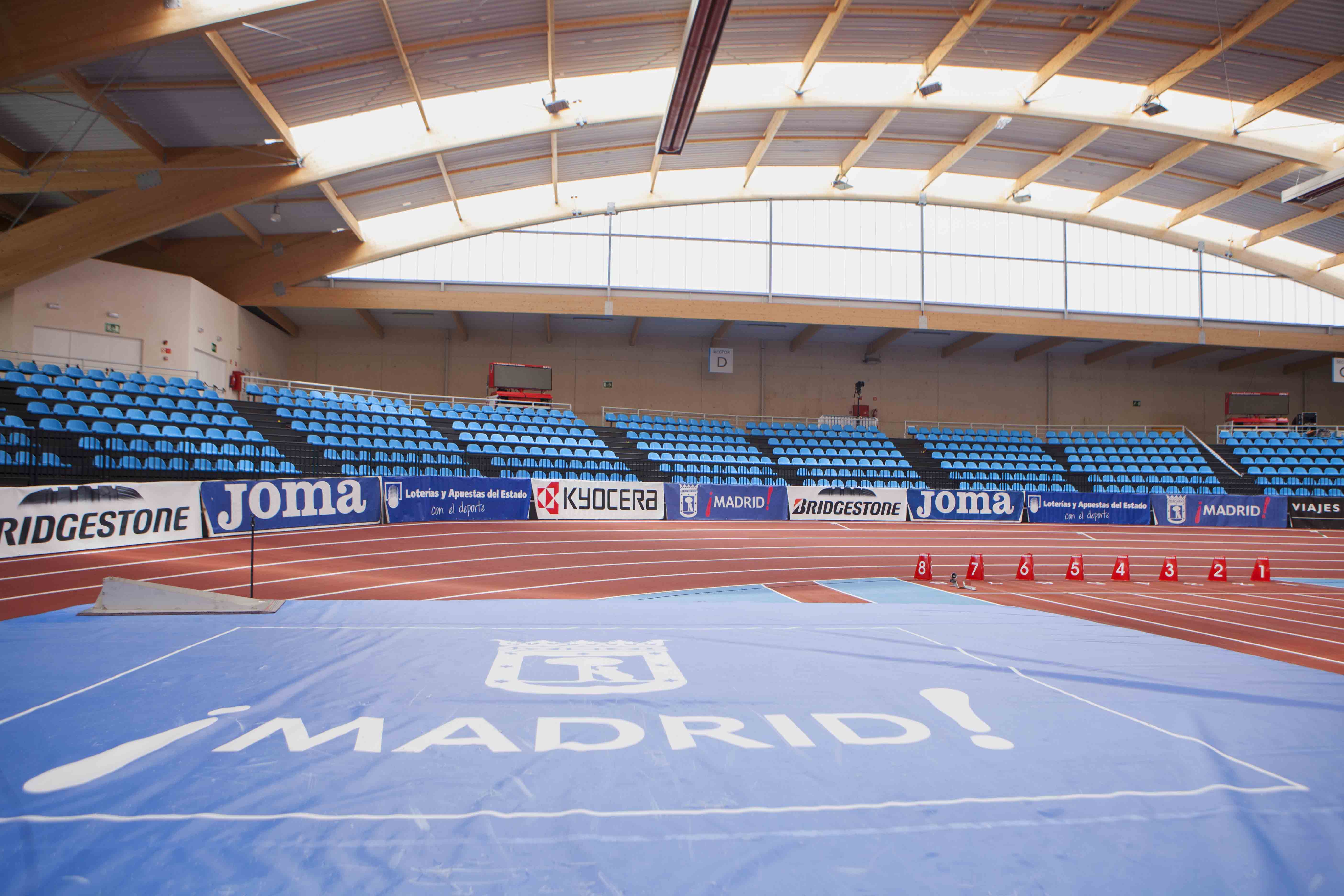 Pista cubierta de atletismo Gallur