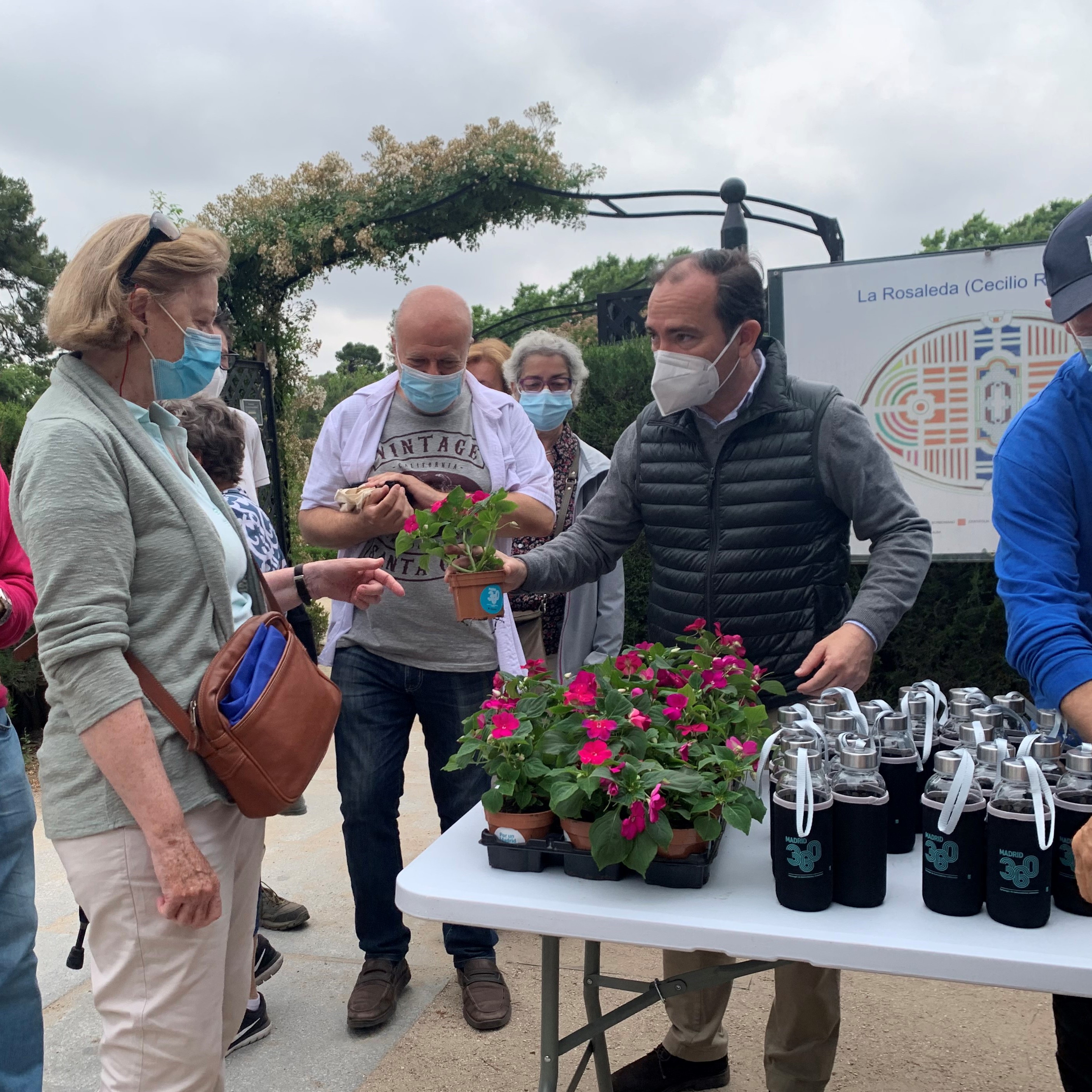 Medio millar de personas se suma a las actividades del D&iacute;a del Medio Ambiente 