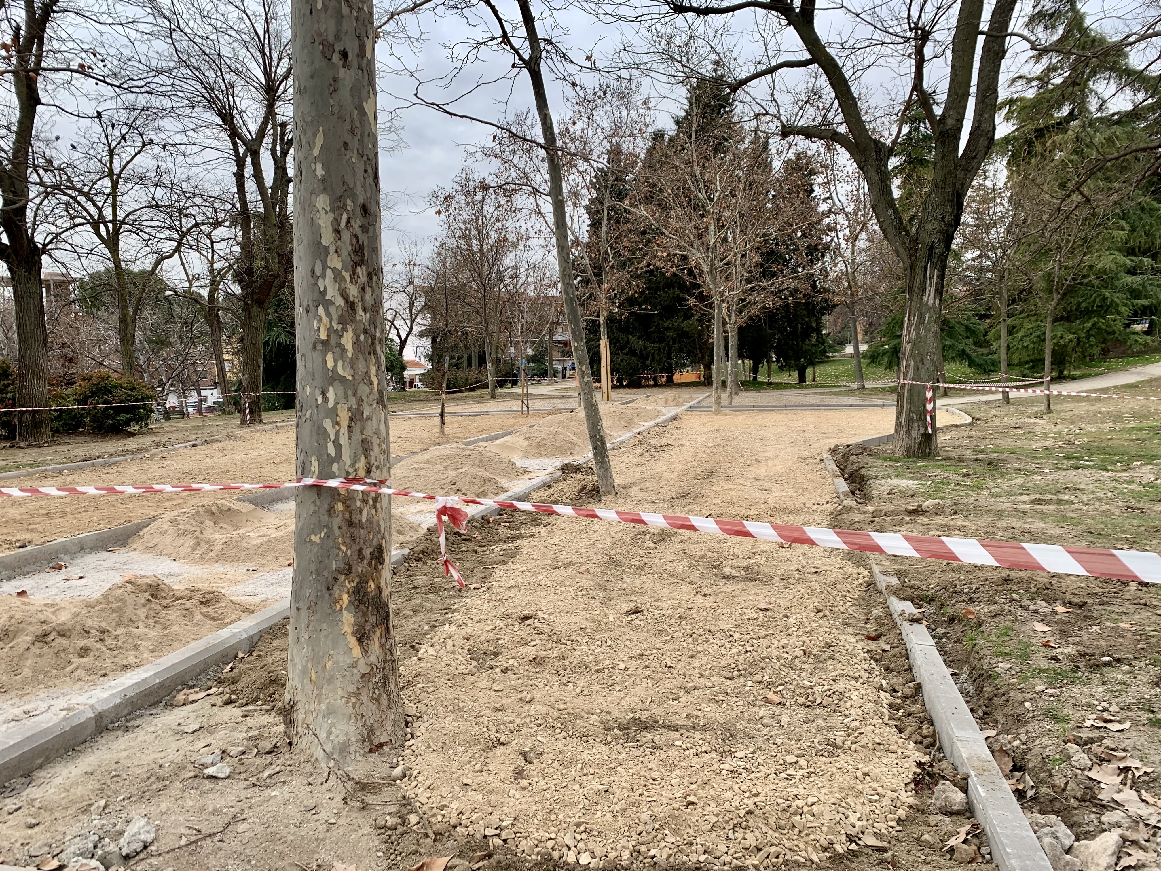 Obras de rehabilitación del parque Olof Palme, en el barrio de Zofío
