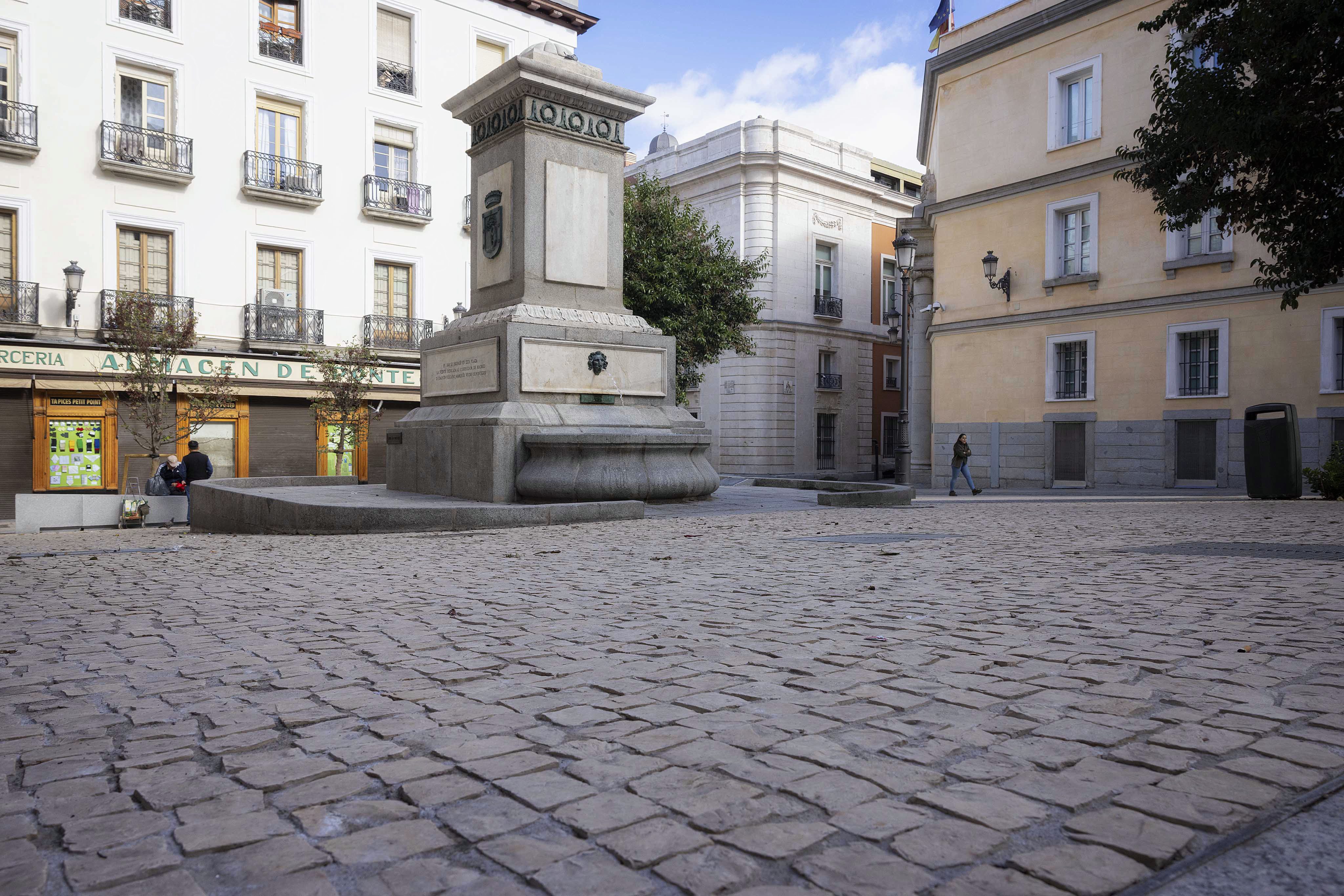 La plaza de Pontejos tras su remodelación