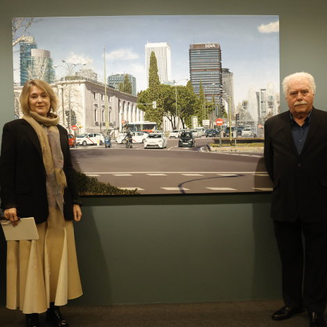 Rivera de la Cruz inaugura la exposici&oacute;n Naturaleza de asfalto. Madrid hiperrealista