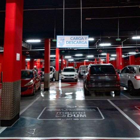 El Ayuntamiento transformar&aacute; la base de gr&uacute;as de Col&oacute;n en un hub log&iacute;stico y fomentar&aacute; la descarga nocturna el&eacute;ctrica en zonas sin afecci&oacute;n a vecinos