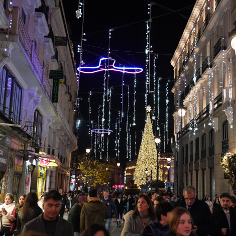 Madrile&ntilde;os y visitantes gastaron en la capital m&aacute;s de 4.100 millones de euros la pasada Navidad