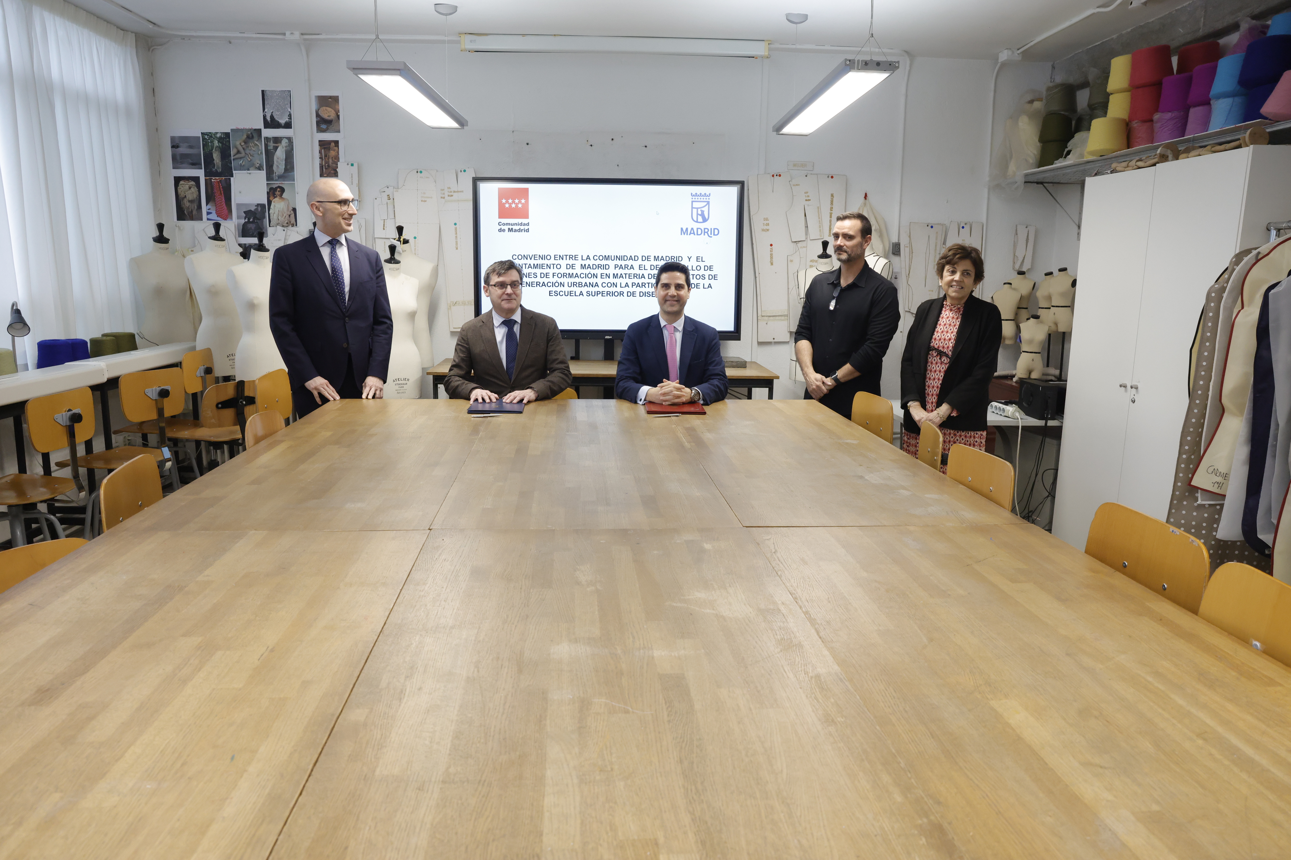 El Ayuntamiento y la Comunidad de Madrid suscriben un convenio para ...