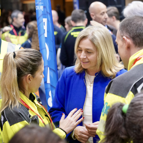Sanz visita el estand del Ayuntamiento de Madrid en la feria Aula 2026