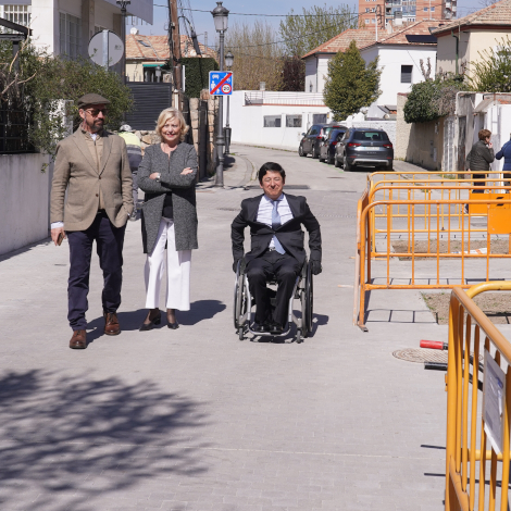 Garc&iacute;a Romero visita las obras de remodelaci&oacute;n de la Colonia Manzanares