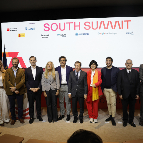 El alcalde de Madrid, Jos&eacute; Luis Mart&iacute;nez-Almeida, participa en la presentaci&oacute;n de South Summit 2026