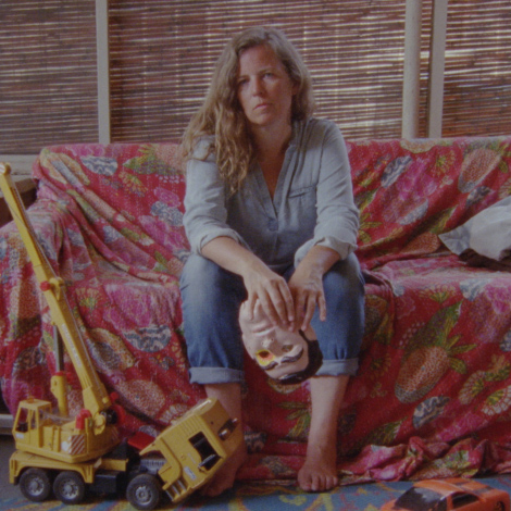 'Evidence' de Lee Anne Schmitt y 'Krakatoa' de Carlos Casas, ganadoras de Documenta Madrid 2026