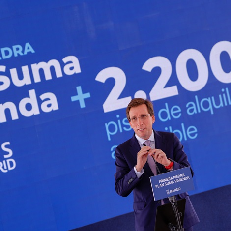 Almeida coloca la primera piedra del Plan Suma Vivienda de EMVS Madrid, con 2.200 nuevos pisos

