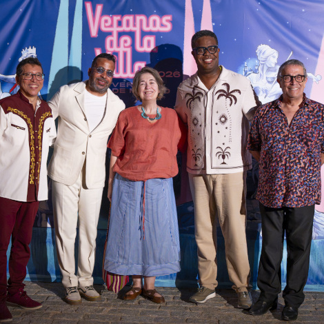 'Gigantes del piano. Los Vald&eacute;s' llena de jazz y melod&iacute;as cubanas el patio central de Conde Duque
