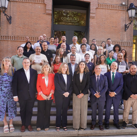 La vicealcaldesa, Inma Sanz, acompa&ntilde;ada por la delegada, Engracia Hidalgo, en la clausura de los programas de formaci&oacute;n de la C&aacute;tedra de Gastronom&iacute;a, Innovaci&oacute;n y Sostenibilidad Culinarias 
