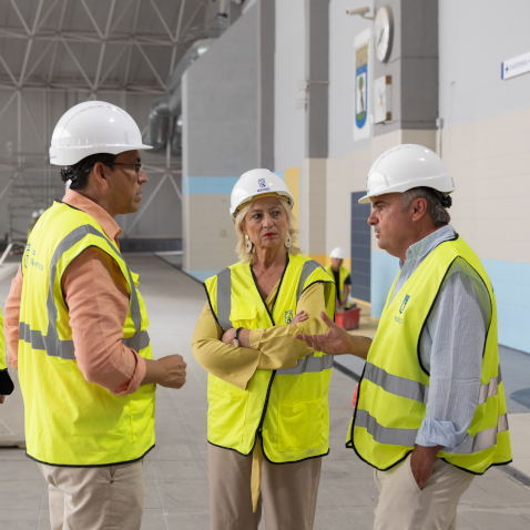Garc&iacute;a Romero visita las obras de reforma del Centro Deportivo Municipal Ra&uacute;l Gonz&aacute;lez