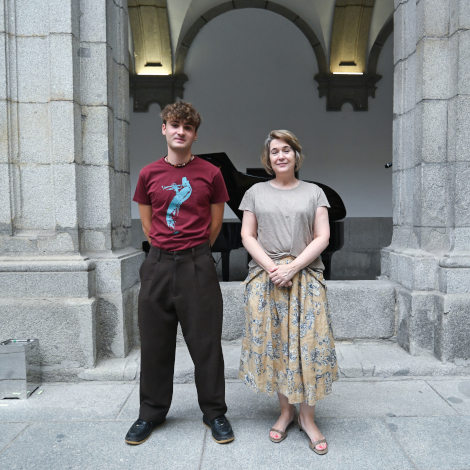 La delegada de Cultura, Turismo y Deporte, Marta Rivera de la Cruz, asiste al ensayo de 'Donny&rsquo;s Black Shoes'