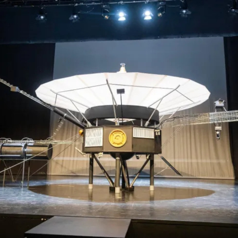 Madrid acoge una exposición de la maqueta a tamaño real de la sonda Voyager 1 en Contemporánea Condeduque